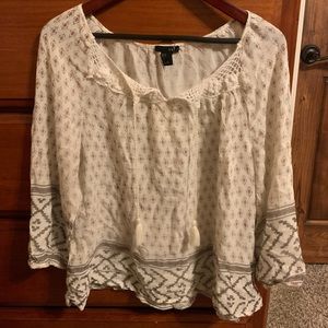 Forever 21 Cream Woven Top Size L